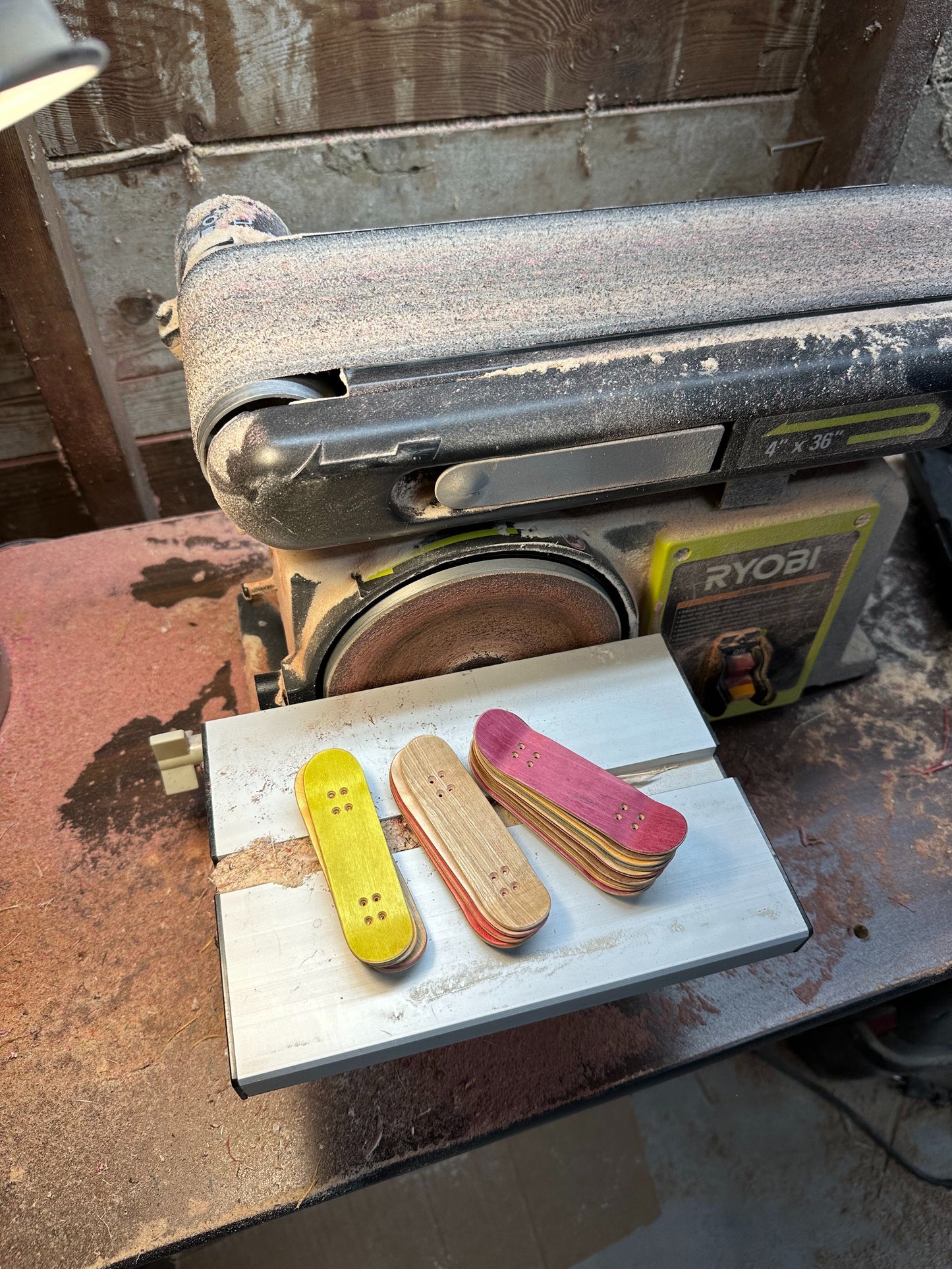 Hand Shaped 26mm "Loopy Throw" Deck