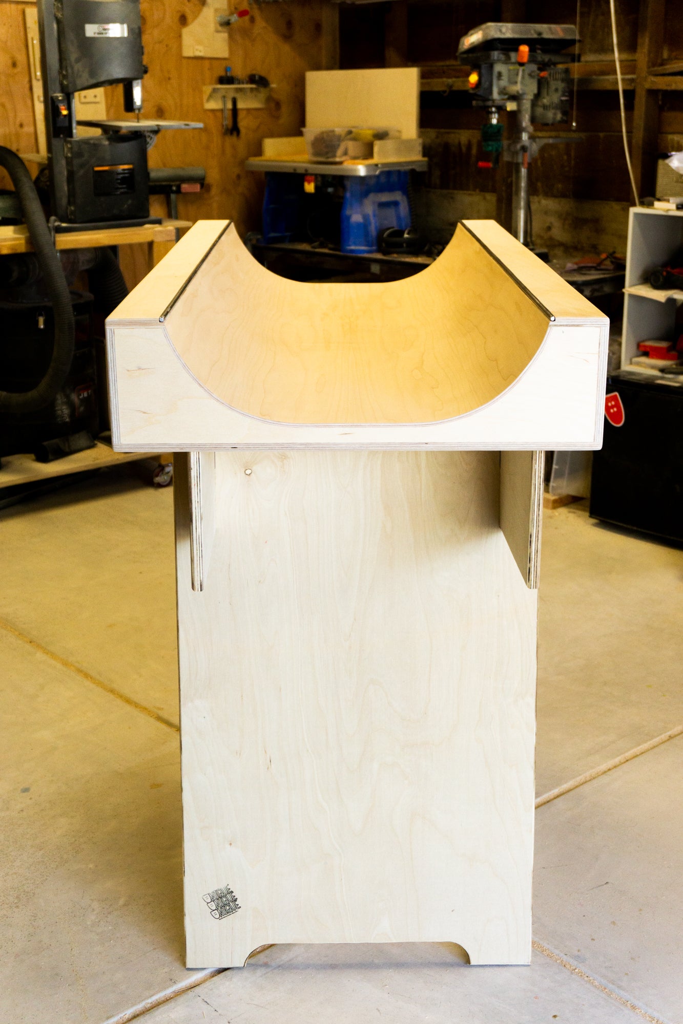 Extra Wide Massive Mini