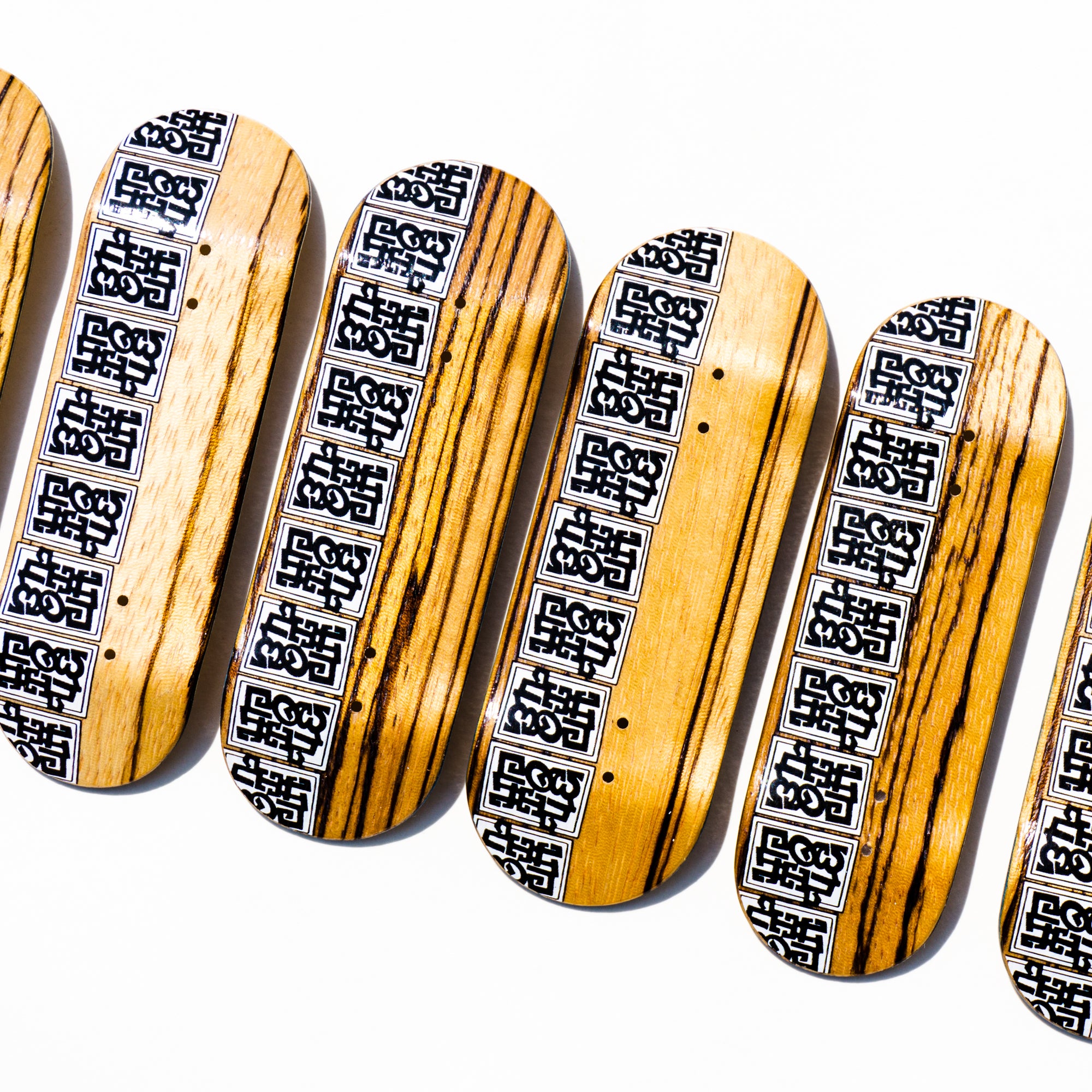 Unique Decks - Pro Fingerboard Decks and Ramps made In USA